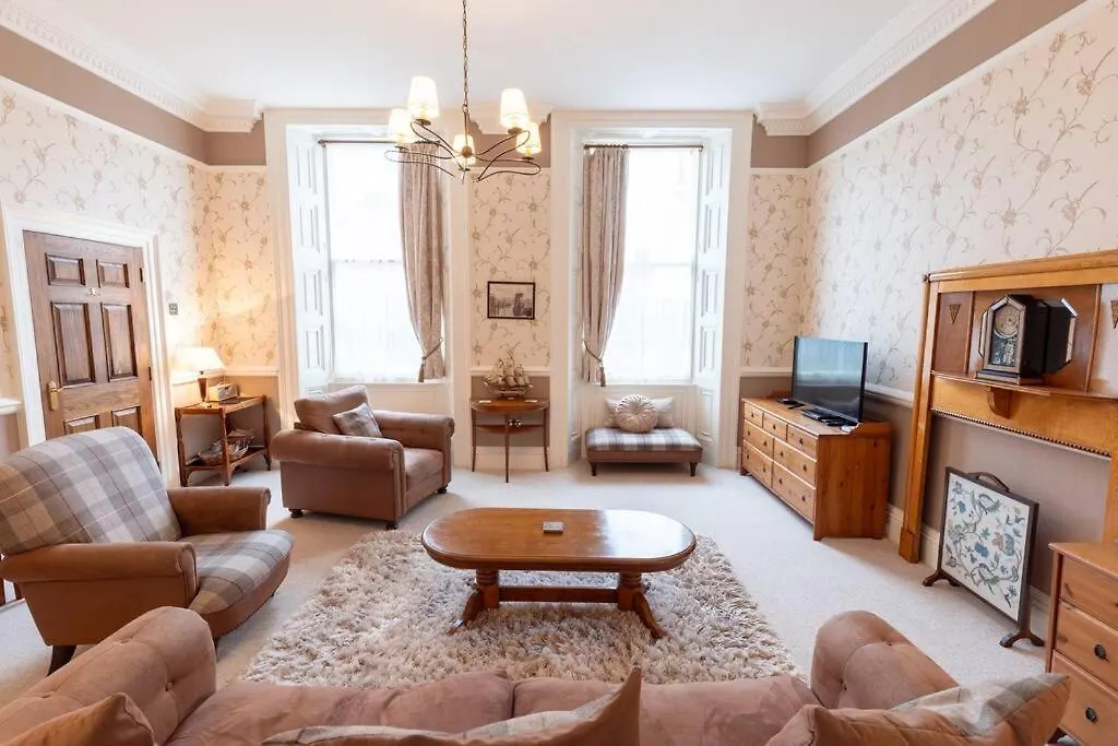Luxury Nautical Large Apartment - 2 Bedroom - Whitby Centre - Free Private Parking Reino Unido